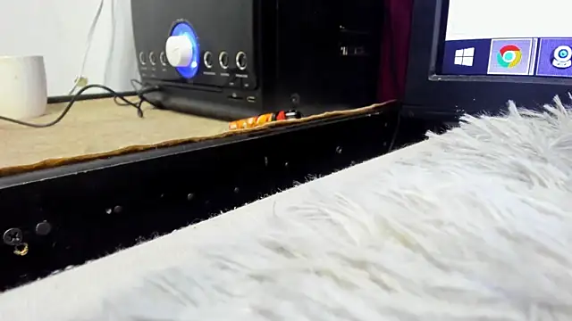 Snapshot of IvettePetit chatting on 11/06/25, 10:10 IvettePetit online show from 11/06/25, 10:10