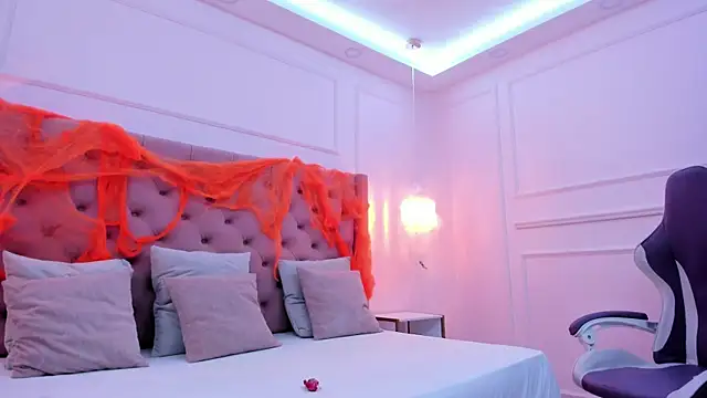 Snapshot of _hanna_bakerr_ chatting on 10/30/25, 01:29 hanna bakerr online show from 10/30/25, 01:29