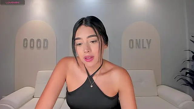ScarlettBlaze  online show from 05/04/26, 12:01