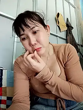 Ana-love2025 online show from 10/31/25, 02:56