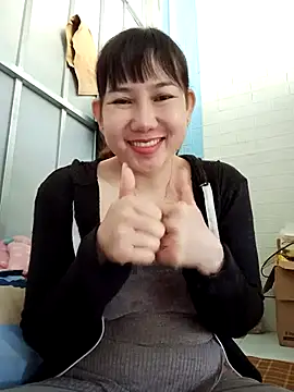 Ana-love2025 online show from 11/15/25, 01:03