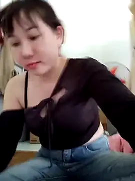 Ana-love2025 online show from 11/22/25, 02:21