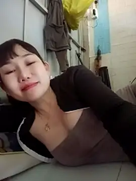 Ana-love2025 online show from 12/19/25, 12:17