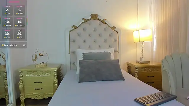 Snapshot of jessi_lopez45 chatting on 10/27/25, 07:29 jessi lopez45 online show from 10/27/25, 07:29