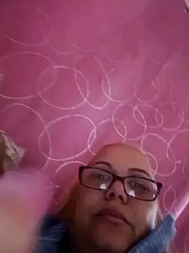 Snapshot of Lvna6969 chatting on 11/06/25, 10:38 Lvna6969 online show from 11/06/25, 10:38