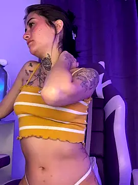 Maiaaa 11 online show from 11/23/25, 02:44