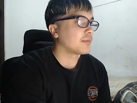 Snapshot of CuteAlexBoy chatting on 05/08/26, 10:15 CuteAlexBoy online show from 05/08/26, 10:15
