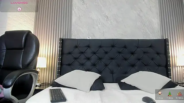 camila  bouzas online show from 11/20/25, 07:02