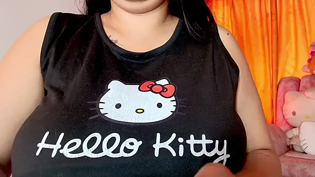 Snapshot of Lunaira_Deep chatting on 04/15/26, 03:19 Lunaira Deep online show from 04/15/26, 03:19