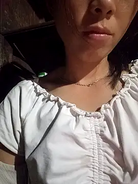 mochi suka online show from 10/17/25, 10:56