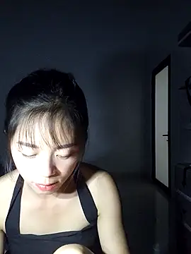 mochi suka online show from 10/19/25, 12:28