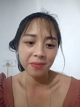 mochi suka online show from 10/21/25, 10:49