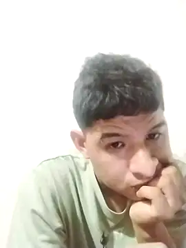 Snapshot of Rivera13xxx chatting on 10/27/25, 02:37 Rivera13xxx online show from 10/27/25, 02:37