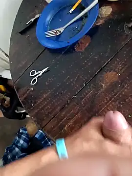 Snapshot of Crisjo29 chatting on 03/12/26, 03:07 Crisjo29 online show from 03/12/26, 03:07