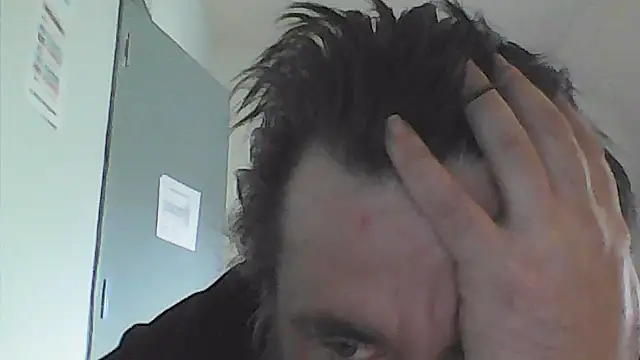 Snapshot of waynefitz chatting on 03/17/26, 04:43 waynefitz online show from 03/17/26, 04:43