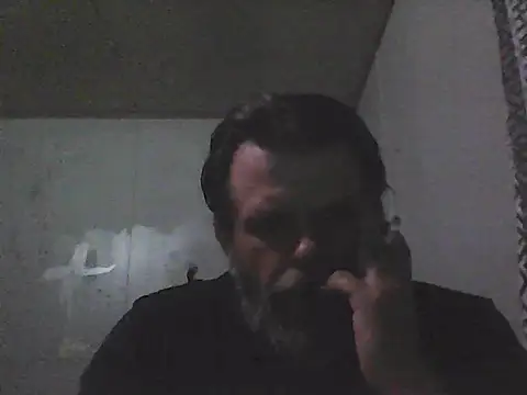 Snapshot of waynefitz chatting on 03/21/26, 02:49 waynefitz online show from 03/21/26, 02:49