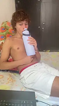 Snapshot of JoelnClouds chatting on 02/17/26, 09:10 JoelnClouds online show from 02/17/26, 09:10