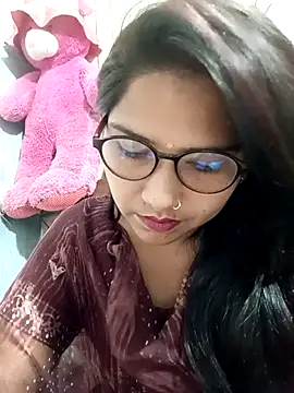 Snapshot of Vanshika1432 chatting on 10/22/25, 06:13 Vanshika1432 online show from 10/22/25, 06:13