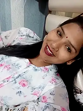 Snapshot of Vanshika1432 chatting on 10/26/25, 05:46 Vanshika1432 online show from 10/26/25, 05:46