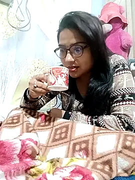 Snapshot of Vanshika1432 chatting on 11/18/25, 07:18 Vanshika1432 online show from 11/18/25, 07:18