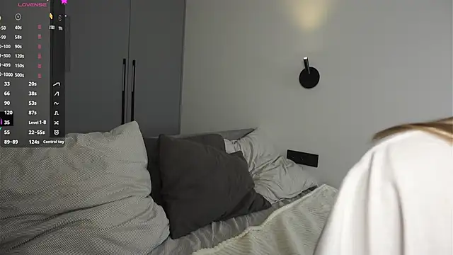 Snapshot of BrynnHolverson chatting on 12/01/25, 07:19 BrynnHolverson online show from 12/01/25, 07:19