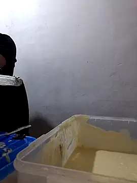 Snapshot of Carlosvelaz561162 chatting on 01/14/26, 04:51 Carlosvelaz561162 online show from 01/14/26, 04:51