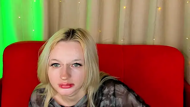 AlessaKiss online show from 11/30/25, 01:53