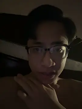 Snapshot of liamhn2k4 chatting on 02/12/26, 06:03 liamhn2k4 online show from 02/12/26, 06:03