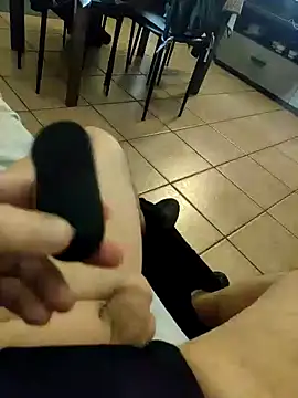 Snapshot of Italianstyle79 chatting on 03/10/26, 01:49 Italianstyle79 online show from 03/10/26, 01:49