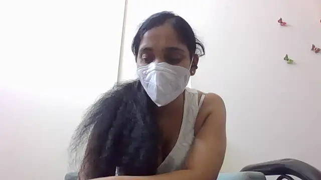 Snapshot of shainiasha1 chatting on 07/18/26, 05:06 shainiasha1 online show from 07/18/26, 05:06