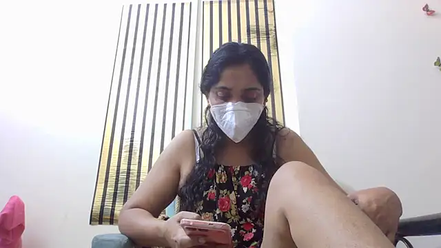 Snapshot of shainiasha1 chatting on 07/19/26, 03:16 shainiasha1 online show from 07/19/26, 03:16