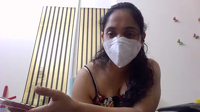 Snapshot of shainiasha1 chatting on 07/21/26, 04:20 shainiasha1 online show from 07/21/26, 04:20