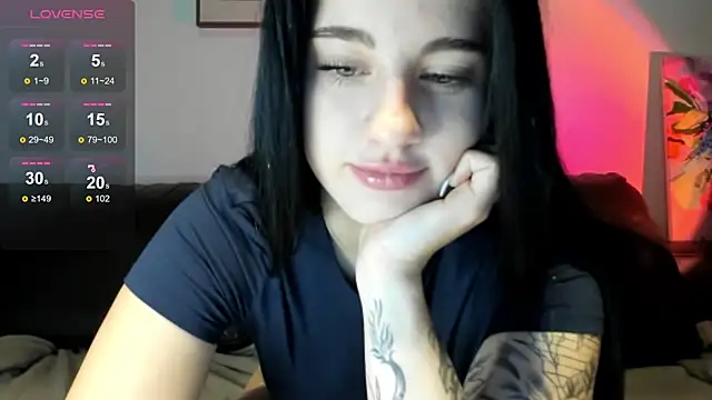 LexiSinnn online show from 11/22/25, 10:36