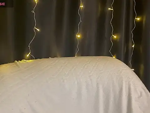 Snapshot of Veksal1a chatting on 11/13/25, 09:25 Veksal1a online show from 11/13/25, 09:25