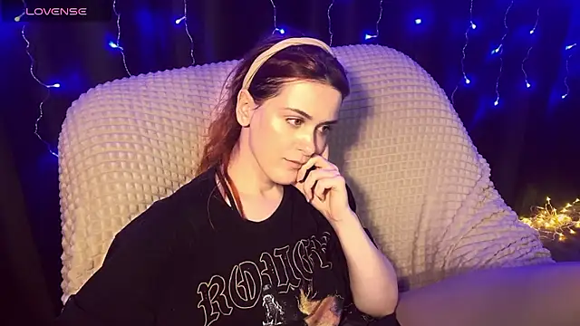 Snapshot of Veksal1a chatting on 01/10/26, 05:26 Veksal1a online show from 01/10/26, 05:26