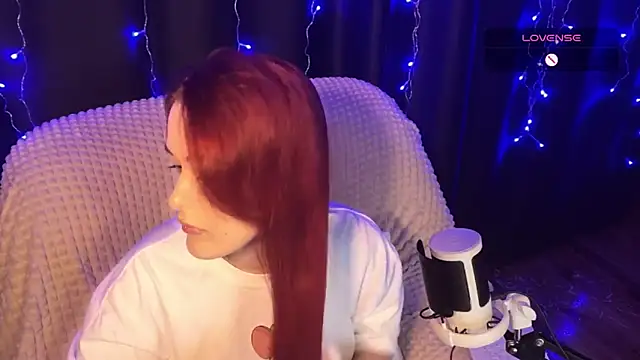 Snapshot of Veksal1a chatting on 02/16/26, 06:37 Veksal1a online show from 02/16/26, 06:37