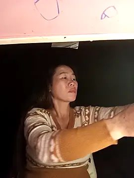 tabby-cat11 online show from 11/01/25, 03:14