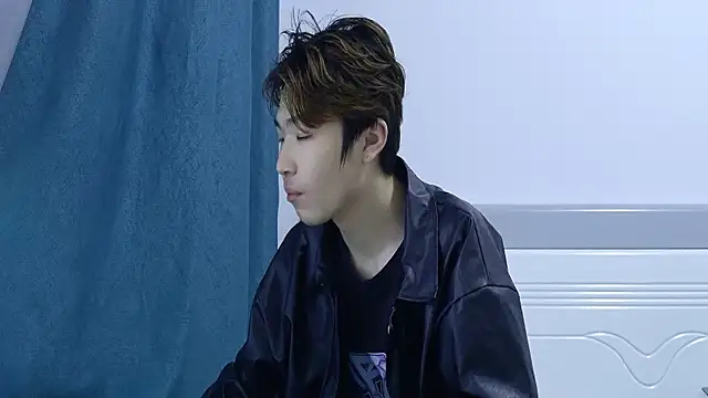 Stuffy-111 online show from 04/07/26, 09:32