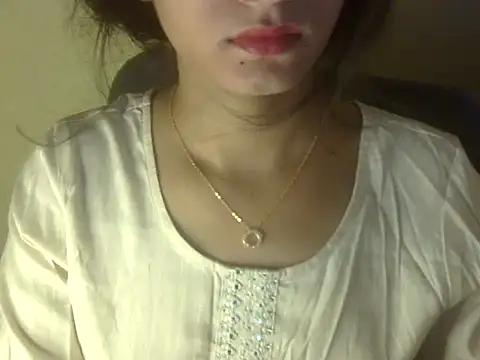 Snapshot of Shezi_N chatting on 04/25/26, 11:13 Shezi N online show from 04/25/26, 11:13