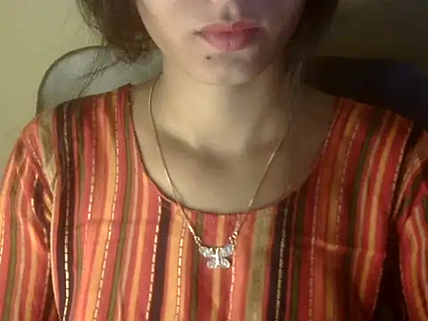 Snapshot of Shezi_N chatting on 04/27/26, 03:43 Shezi N online show from 04/27/26, 03:43