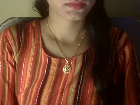 Snapshot of Shezi_N chatting on 04/30/26, 01:17 Shezi N online show from 04/30/26, 01:17