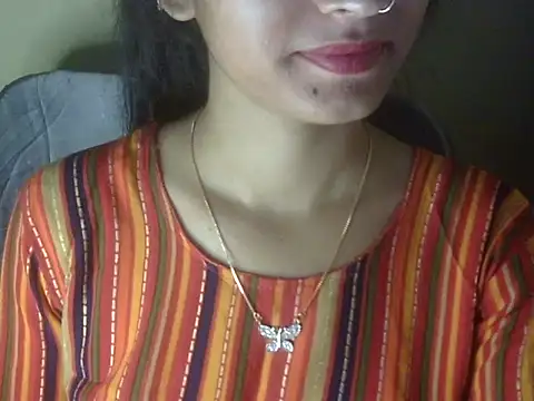 Snapshot of Shezi_N chatting on 05/12/26, 01:19 Shezi N online show from 05/12/26, 01:19