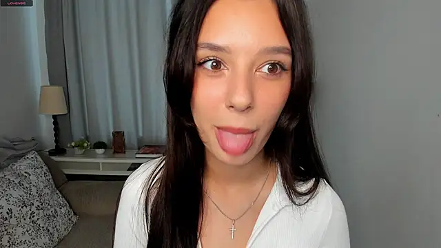 DemetraSadahiro online show from 10/28/25, 09:02