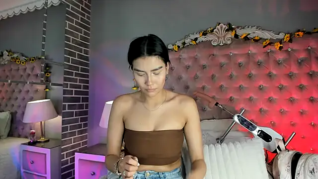 TanyaBello online show from 06/12/26, 04:11