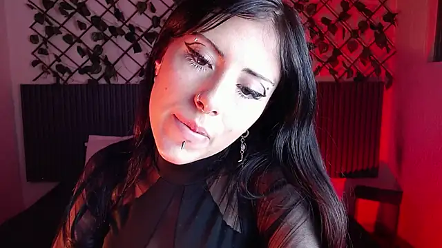 Snapshot of Dark_Niight_ chatting on 04/10/26, 12:43 Dark Niight online show from 04/10/26, 12:43