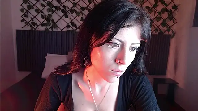 Snapshot of Dark_Niight_ chatting on 04/19/26, 01:10 Dark Niight online show from 04/19/26, 01:10
