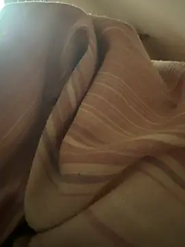 kinkysarahx online show from 11/28/25, 08:17