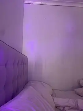 Snapshot of LaceyMilliexoxo chatting on 02/04/26, 10:21 LaceyMilliexoxo online show from 02/04/26, 10:21