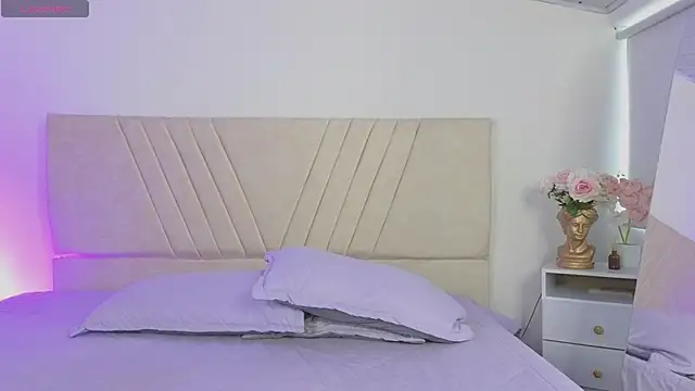 GabbieHill online show from 10/30/25, 08:09