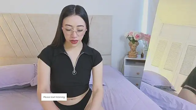 GabbieHill online show from 11/10/25, 08:19